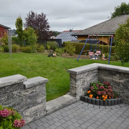 Spacious Apartment In Ulmen With Garden *